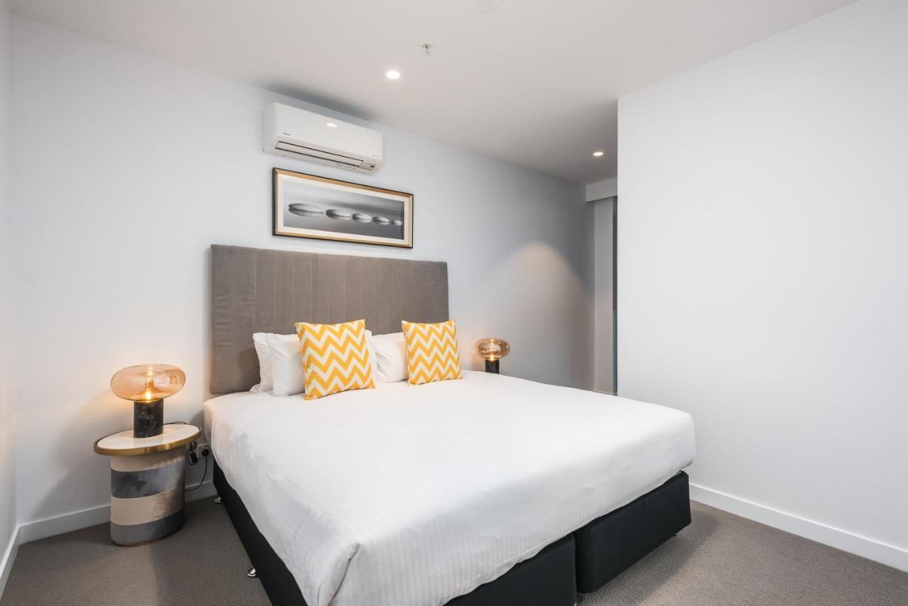 Sky One Apartments By Cllix Box Hill Exterior foto
